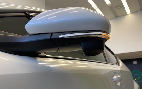 Toyota C-HR I рестайлинг, 2017 год, 1 900 000 рублей, 7 фотография