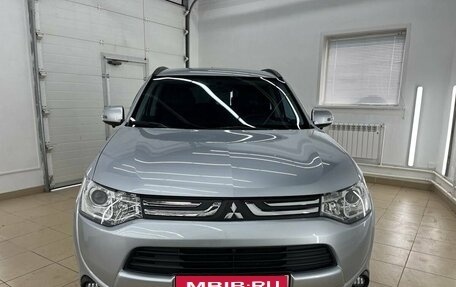 Mitsubishi Outlander III рестайлинг 3, 2013 год, 1 470 000 рублей, 7 фотография