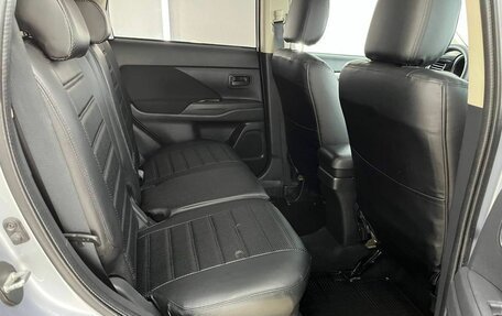 Mitsubishi Outlander III рестайлинг 3, 2013 год, 1 470 000 рублей, 15 фотография