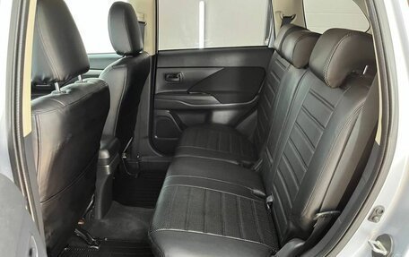 Mitsubishi Outlander III рестайлинг 3, 2013 год, 1 470 000 рублей, 17 фотография