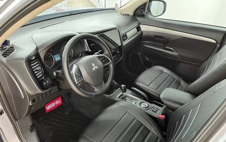Mitsubishi Outlander III рестайлинг 3, 2013 год, 1 470 000 рублей, 20 фотография