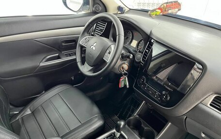 Mitsubishi Outlander III рестайлинг 3, 2013 год, 1 470 000 рублей, 29 фотография
