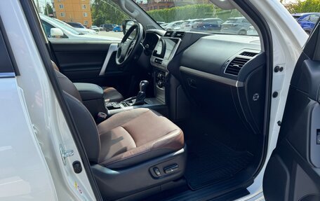 Toyota Land Cruiser Prado 150 рестайлинг 2, 2017 год, 6 000 000 рублей, 4 фотография
