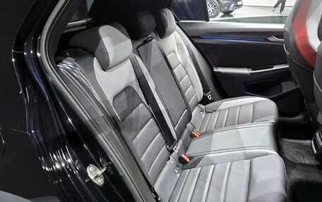 Volkswagen Golf VIII, 2022 год, 3 108 478 рублей, 12 фотография