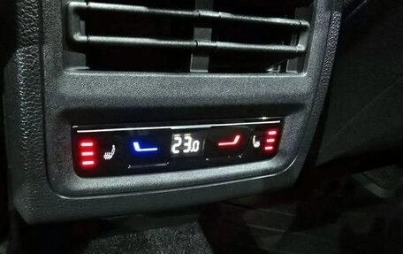 Volkswagen Golf VIII, 2022 год, 3 108 478 рублей, 18 фотография