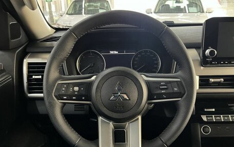 Mitsubishi L200, 2025 год, 5 799 000 рублей, 9 фотография