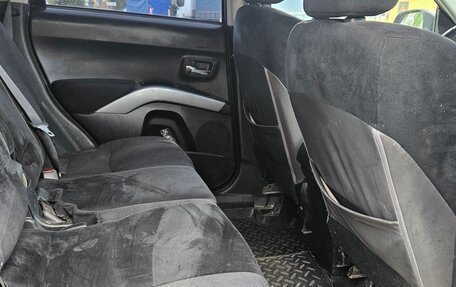 Mitsubishi Outlander III рестайлинг 3, 2008 год, 1 300 000 рублей, 7 фотография