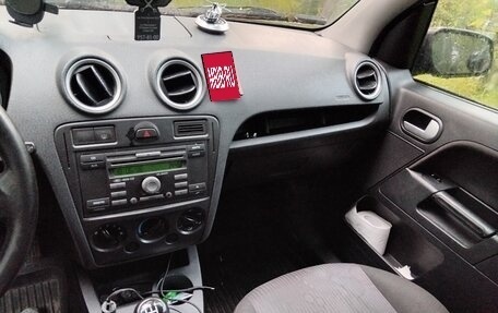 Ford Fusion I, 2006 год, 380 000 рублей, 2 фотография