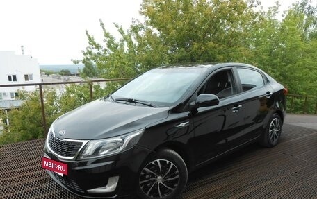 KIA Rio III рестайлинг, 2013 год, 645 000 рублей, 3 фотография