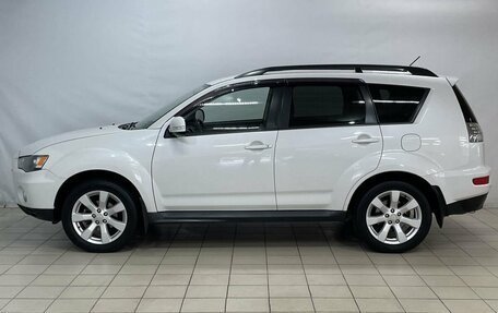 Mitsubishi Outlander III рестайлинг 3, 2011 год, 1 065 000 рублей, 9 фотография