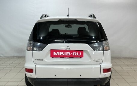 Mitsubishi Outlander III рестайлинг 3, 2011 год, 1 065 000 рублей, 6 фотография