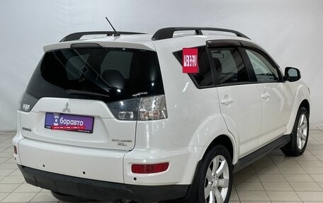 Mitsubishi Outlander III рестайлинг 3, 2011 год, 1 065 000 рублей, 4 фотография