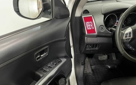 Mitsubishi Outlander III рестайлинг 3, 2011 год, 1 065 000 рублей, 17 фотография