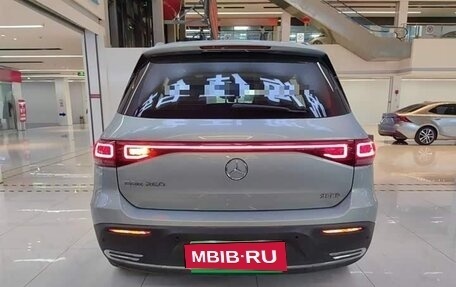 Mercedes-Benz EQB, 2024 год, 2 810 000 рублей, 4 фотография