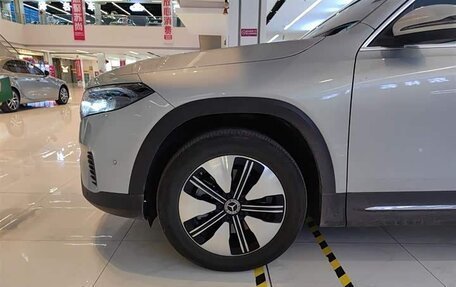 Mercedes-Benz EQB, 2024 год, 2 810 000 рублей, 21 фотография