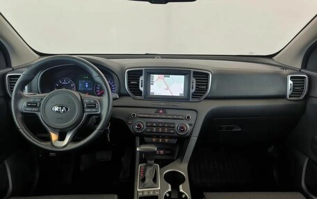 KIA Sportage IV рестайлинг, 2017 год, 2 350 000 рублей, 5 фотография