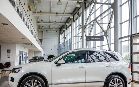 Volkswagen Touareg III, 2014 год, 2 638 000 рублей, 4 фотография