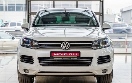 Volkswagen Touareg III, 2014 год, 2 638 000 рублей, 2 фотография