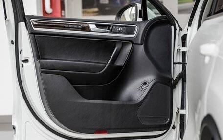 Volkswagen Touareg III, 2014 год, 2 638 000 рублей, 13 фотография