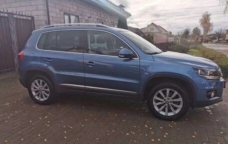 Volkswagen Tiguan I, 2011 год, 1 680 000 рублей, 4 фотография