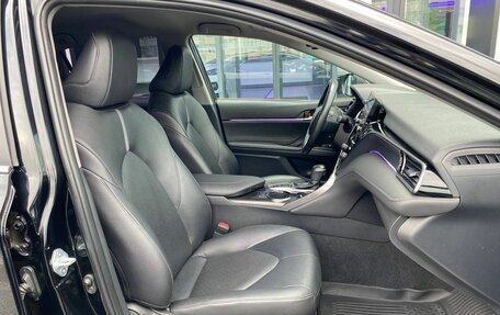 Toyota Camry, 2021 год, 3 150 000 рублей, 15 фотография
