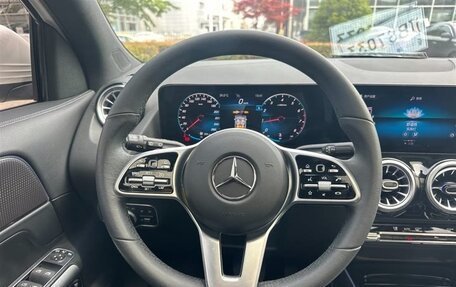 Mercedes-Benz GLA, 2022 год, 2 480 000 рублей, 11 фотография
