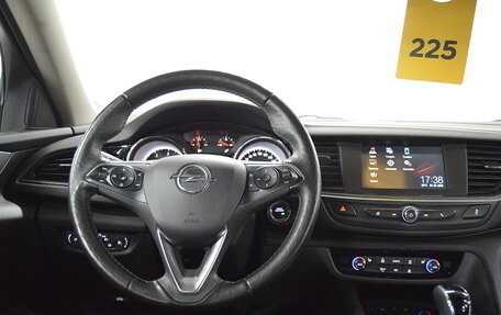 Opel Insignia II рестайлинг, 2020 год, 1 750 000 рублей, 11 фотография