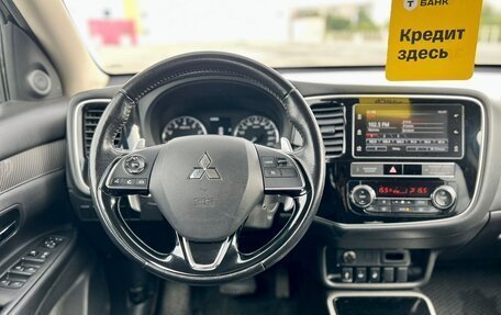 Mitsubishi Outlander III рестайлинг 3, 2019 год, 2 099 000 рублей, 10 фотография