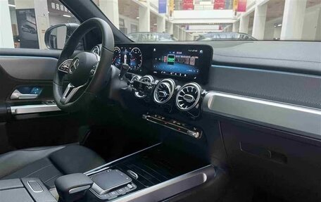 Mercedes-Benz GLB, 2022 год, 2 470 000 рублей, 17 фотография