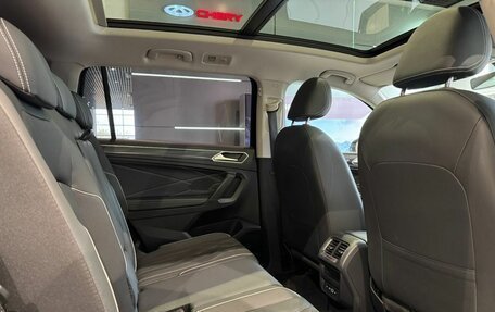 Volkswagen Tiguan II, 2023 год, 3 890 000 рублей, 12 фотография