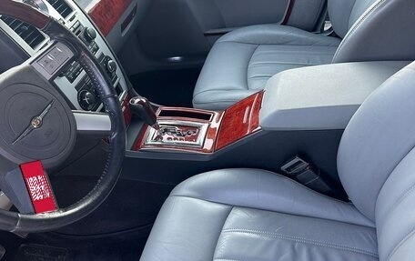 Chrysler 300C II, 2005 год, 1 360 000 рублей, 4 фотография