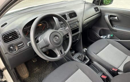 Volkswagen Polo VI (EU Market), 2013 год, 750 000 рублей, 12 фотография