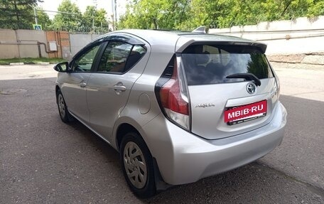 Toyota Aqua I, 2017 год, 1 050 000 рублей, 4 фотография