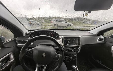 Peugeot 2008 II, 2013 год, 900 000 рублей, 12 фотография