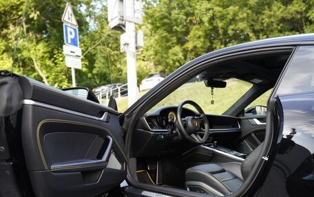 Porsche 911, 2021 год, 21 600 000 рублей, 10 фотография