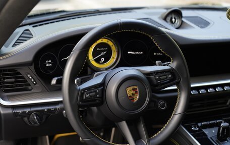 Porsche 911, 2021 год, 21 600 000 рублей, 14 фотография