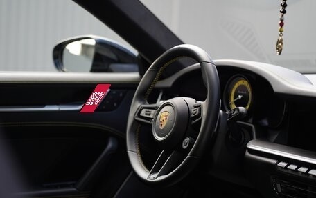 Porsche 911, 2021 год, 21 600 000 рублей, 13 фотография