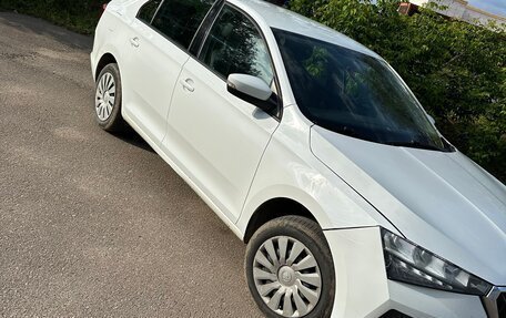 Skoda Rapid II, 2021 год, 965 000 рублей, 2 фотография