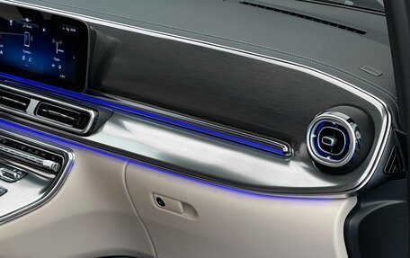 Mercedes-Benz V-Класс, 2025 год, 14 700 000 рублей, 24 фотография
