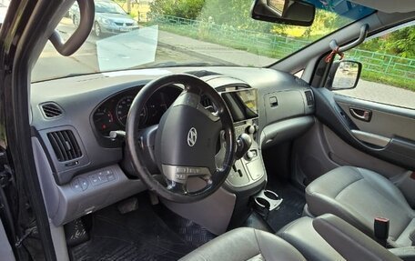 Hyundai Grand Starex Grand Starex I рестайлинг 2, 2015 год, 2 800 000 рублей, 5 фотография
