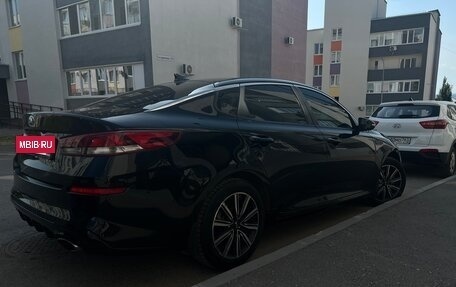 KIA Optima IV, 2018 год, 1 980 000 рублей, 2 фотография