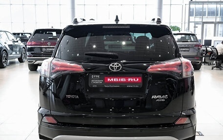 Toyota RAV4, 2018 год, 2 290 000 рублей, 10 фотография