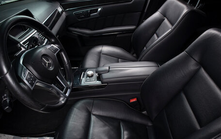 Mercedes-Benz E-Класс, 2011 год, 1 649 000 рублей, 17 фотография
