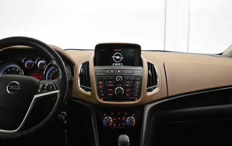 Opel Zafira C рестайлинг, 2012 год, 1 070 000 рублей, 5 фотография