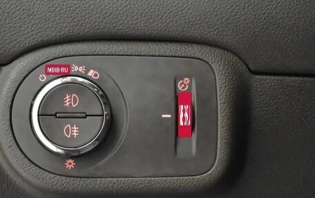Opel Zafira C рестайлинг, 2012 год, 1 070 000 рублей, 8 фотография