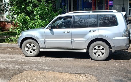 Mitsubishi Pajero IV, 2008 год, 1 690 000 рублей, 2 фотография