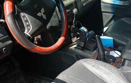 Mitsubishi Pajero IV, 2008 год, 1 690 000 рублей, 3 фотография