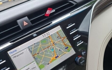 Toyota Camry, 2019 год, 3 000 000 рублей, 13 фотография