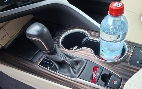 Toyota Camry, 2019 год, 3 000 000 рублей, 12 фотография