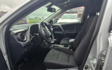 Toyota RAV4, 2019 год, 3 200 000 рублей, 11 фотография
